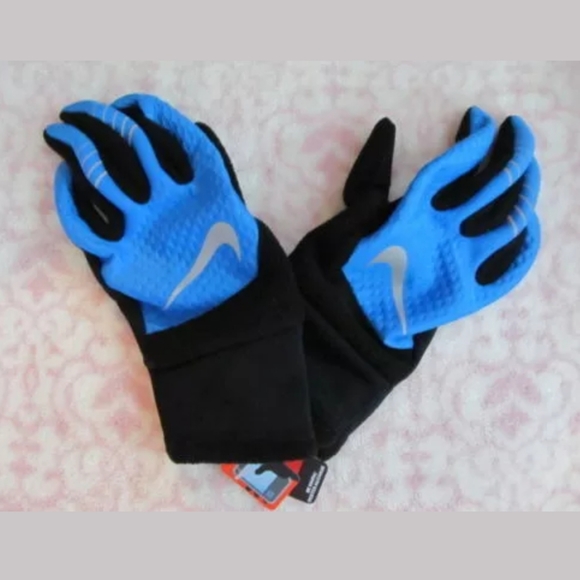 nike element gloves
